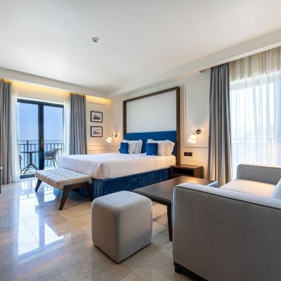 Deluxe Double Room with Sea View Hotel California Promo Code
