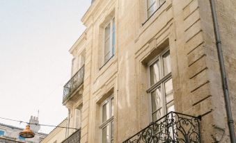 La Ferrade Chambres d'Hôtes B&B - Housity