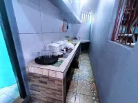 Maritonies Place