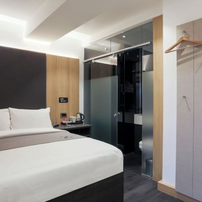 Double Room-No Window The Z Hotel Shoreditch Promo Code