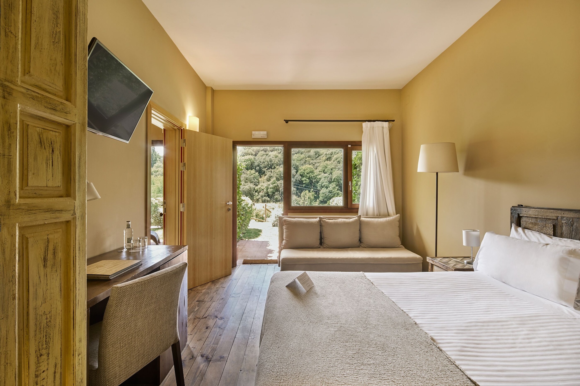 家庭四人房， 连通房