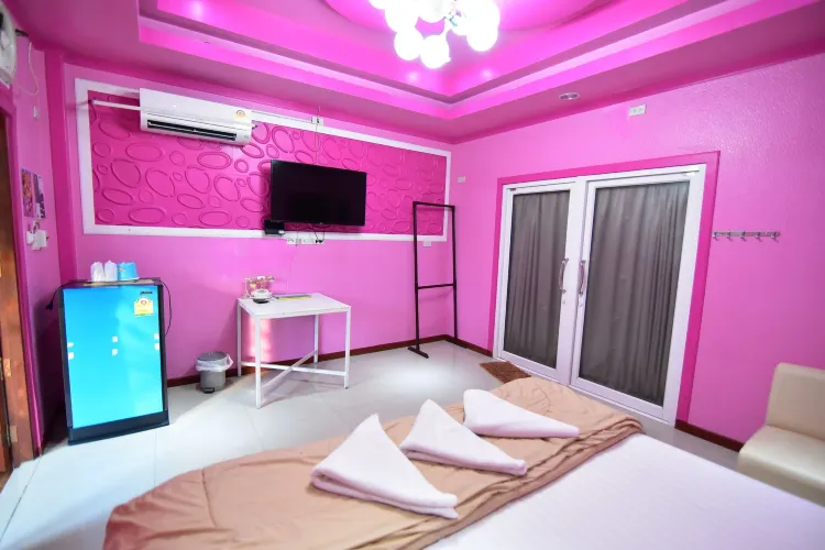 ห้องมาตรฐานเตียงคิงไซส์พร้อมห้องน้ำในตัว