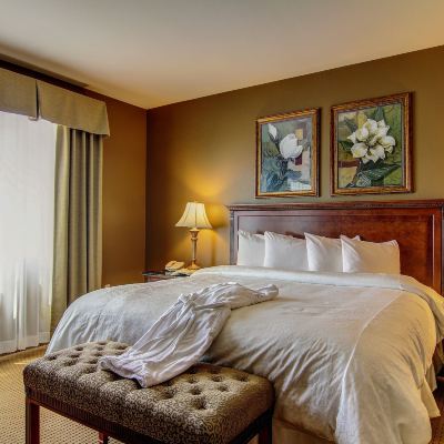 Executive King Suite With Sofa Bed The Wildwood Hotel Promo Code