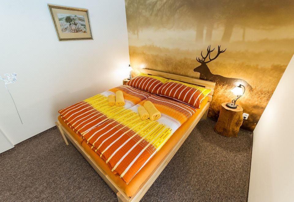 花园景观一卧室双人房