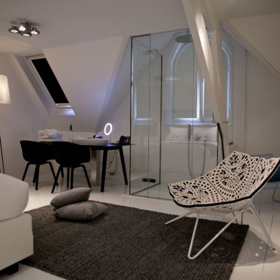 Suite Xl Landmark Loft Manna Promo Code