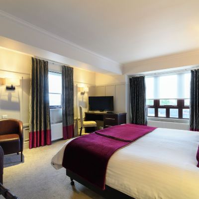 Luxury Super King Room Glynhill Hotel Promo Code