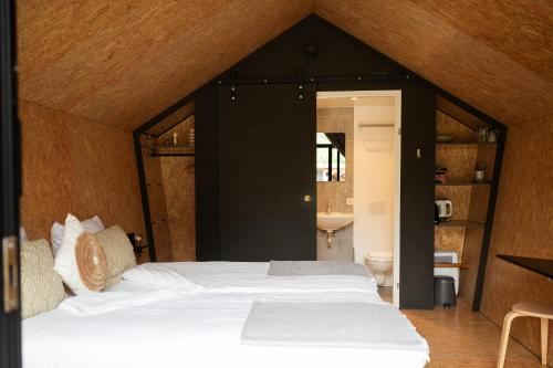 双人房（带独立浴室）