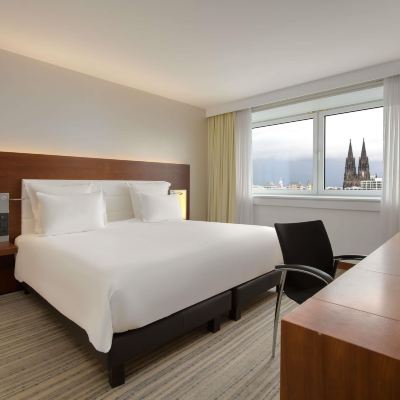 Deluxe King Suite Pullman Cologne Promo Code