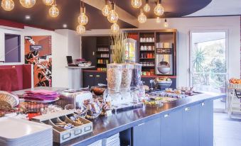 Ibis Styles Toulouse Blagnac Aéroport - Housity