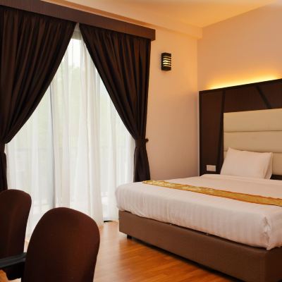 Bilik DELUXE Kupon Hotel Grand Baron