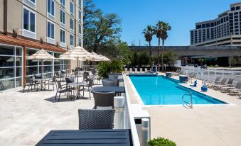 DoubleTree by Hilton Biloxi