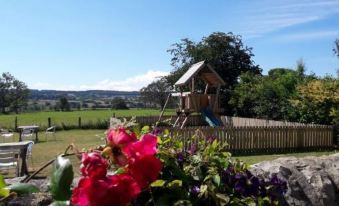 Rose & Crown - Housity