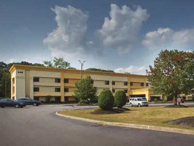La Quinta Inn by Wyndham Auburn Worcester Hotel di 