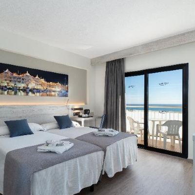 Superior Triple Room with Sea View(2 Adults+1 Child)