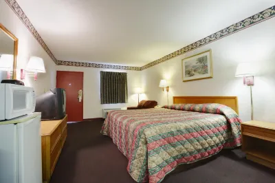 Americas Best Value Inn and Suites Macon Hotels in 
