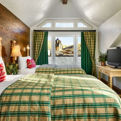 Castle Peak 2 Bedroom Suite 1 King and 2 Doubles Sonnenalp Promo Code