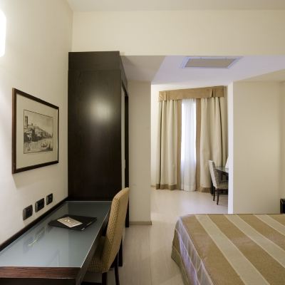 經典三人房 FH55 地中海大酒店優惠