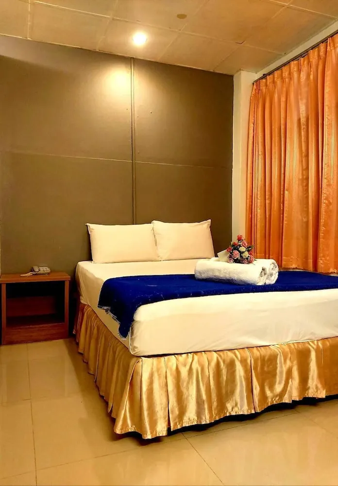 ห้องพัดลม(เตียงใหญ่)