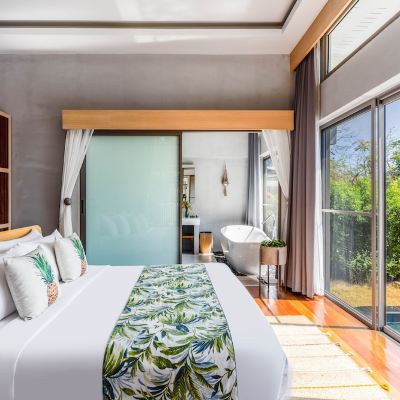 the Tropical Ocean Pool Villa-2 Bedrooms