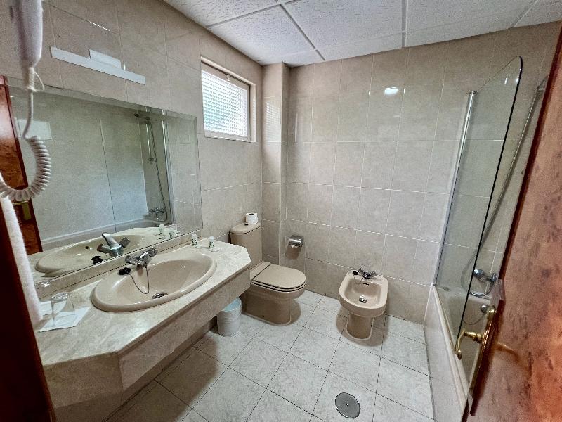 SHS Hotel Aeropuerto婚房三人房