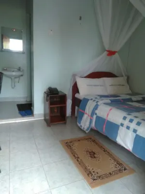 Usenge Sunset Resort Отели в г. 