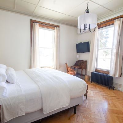 Oak Room Pert House Promo Code