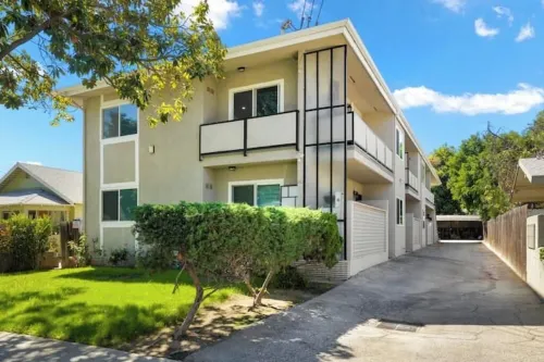 Spacious Apt w/ 2BR - City Center
