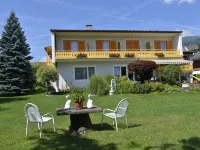 Haus Golker Ferienwohnungen & Frühstückspension Ξενοδοχεία στην πόλη Seeboden