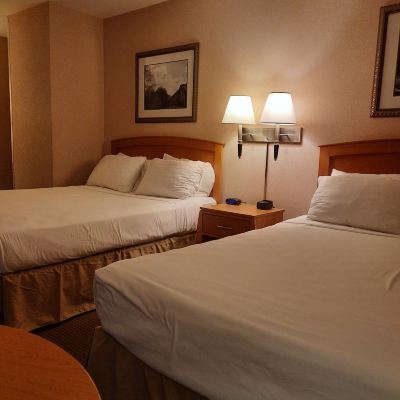 Basic Room, Kitchen RiverTree Inn Promo Code