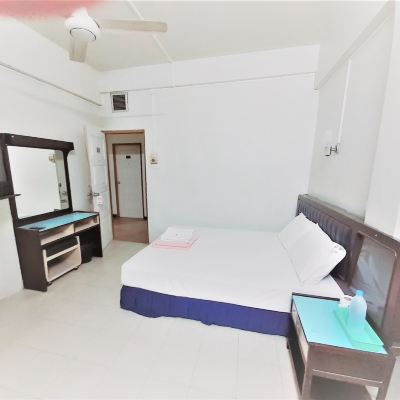 Double Room with Fan Singapore Hotel Promo Code