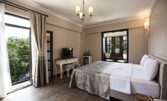 Livia Garden Hotel - Housity