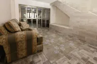 Suite Studio Serviced Apartments