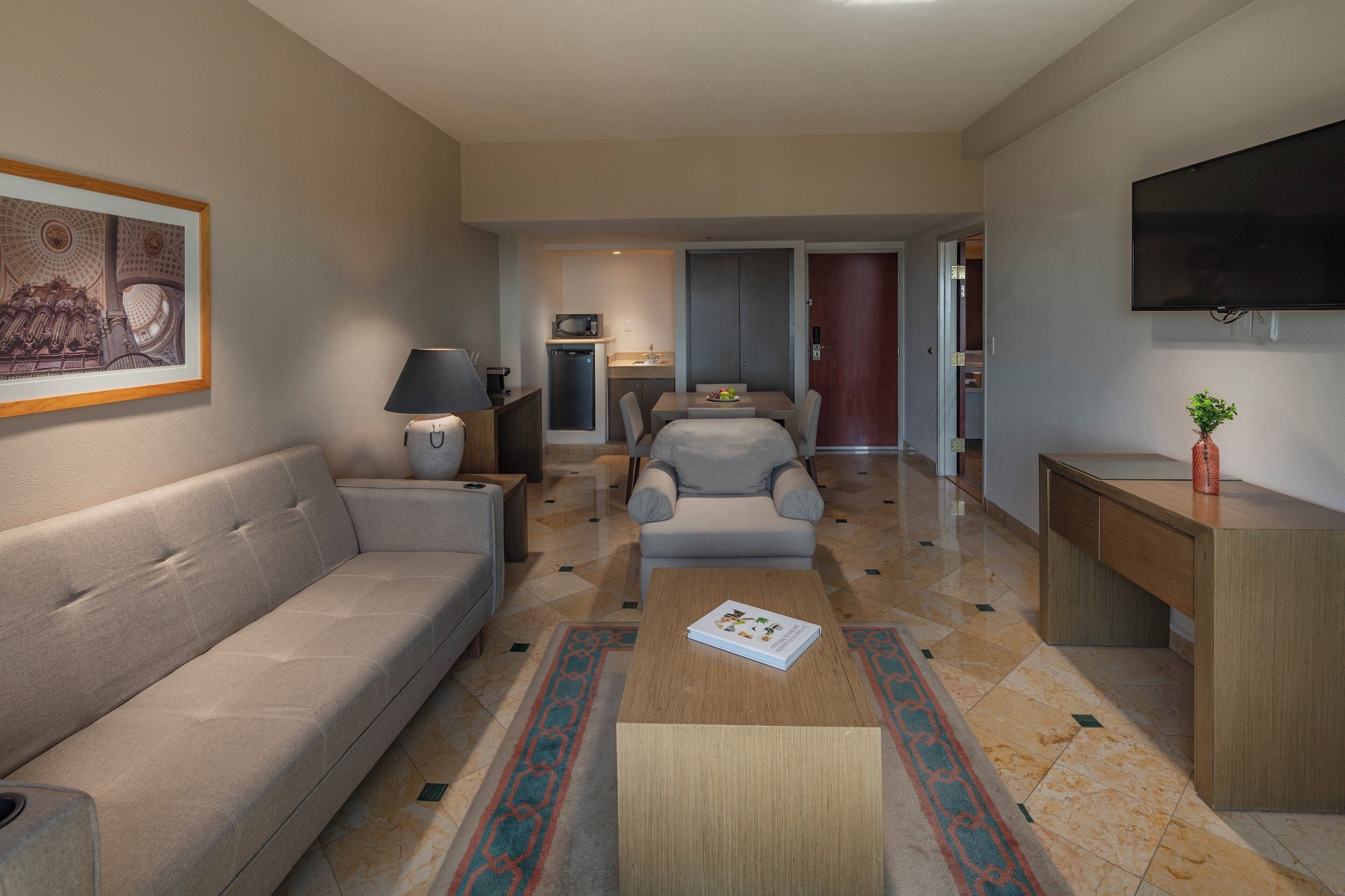 一卧室特大床套房