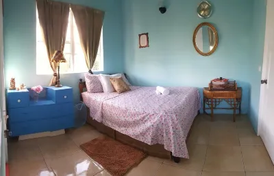 Comfort Suites - Three Bedroom Apartment Hotel di 