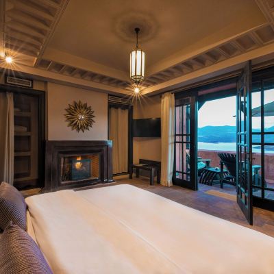 Suite, 1 King Bed, Lake View (Ambassador) Widiane Promo Code