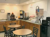 新倫敦速8飯店 格羅頓住宿飯店