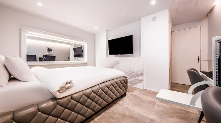 Gwangju Chungjang-Ro Top Castle Hotel 外観