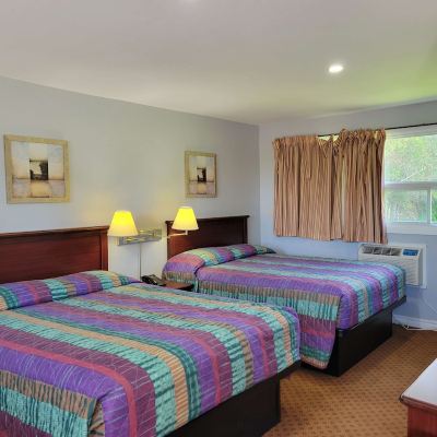 Suite with Two Queen Beds with Kitchenette Non-Smoking