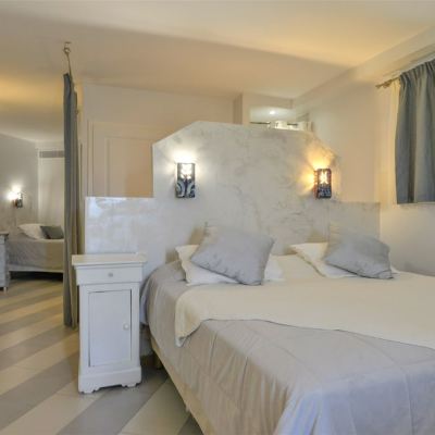 Suite Demeure 35 m² Terrasse & Entree Privees