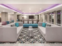 La Quinta Inn & Suites by Wyndham Effingham Hotels in Effingham County