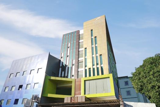 Empress Hotel Makassar City Center by Life