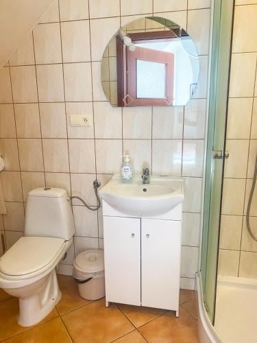 带阳台的三人房