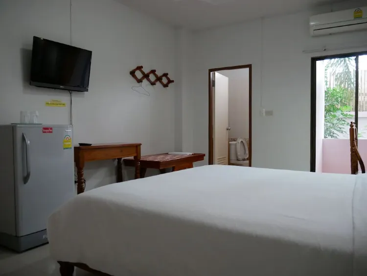 ห้องสแตนดาร์ด เตียงใหญ่ 1 เตียง