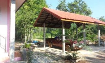 Baan Suan Pa Payoong Resort