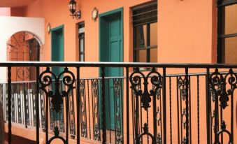 Hotel Meson Mariano Matamoros - Housity