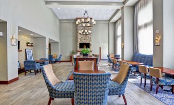 Hampton Inn & Suites Fredericksburg-at Celebrate Virginia