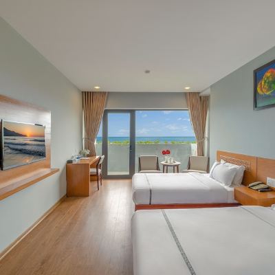 Grand Deluxe Twin Room with Sea View