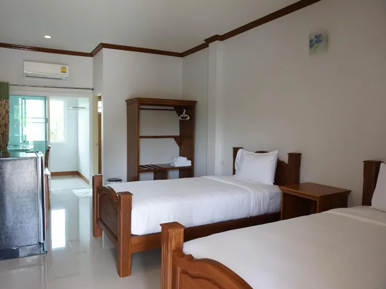 ห้องเตียงคู่และเตียงแฝดที่มีประตูเชื่อมถึงกัน