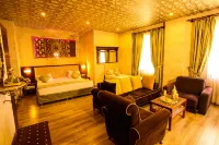 Tuğhan Hotel