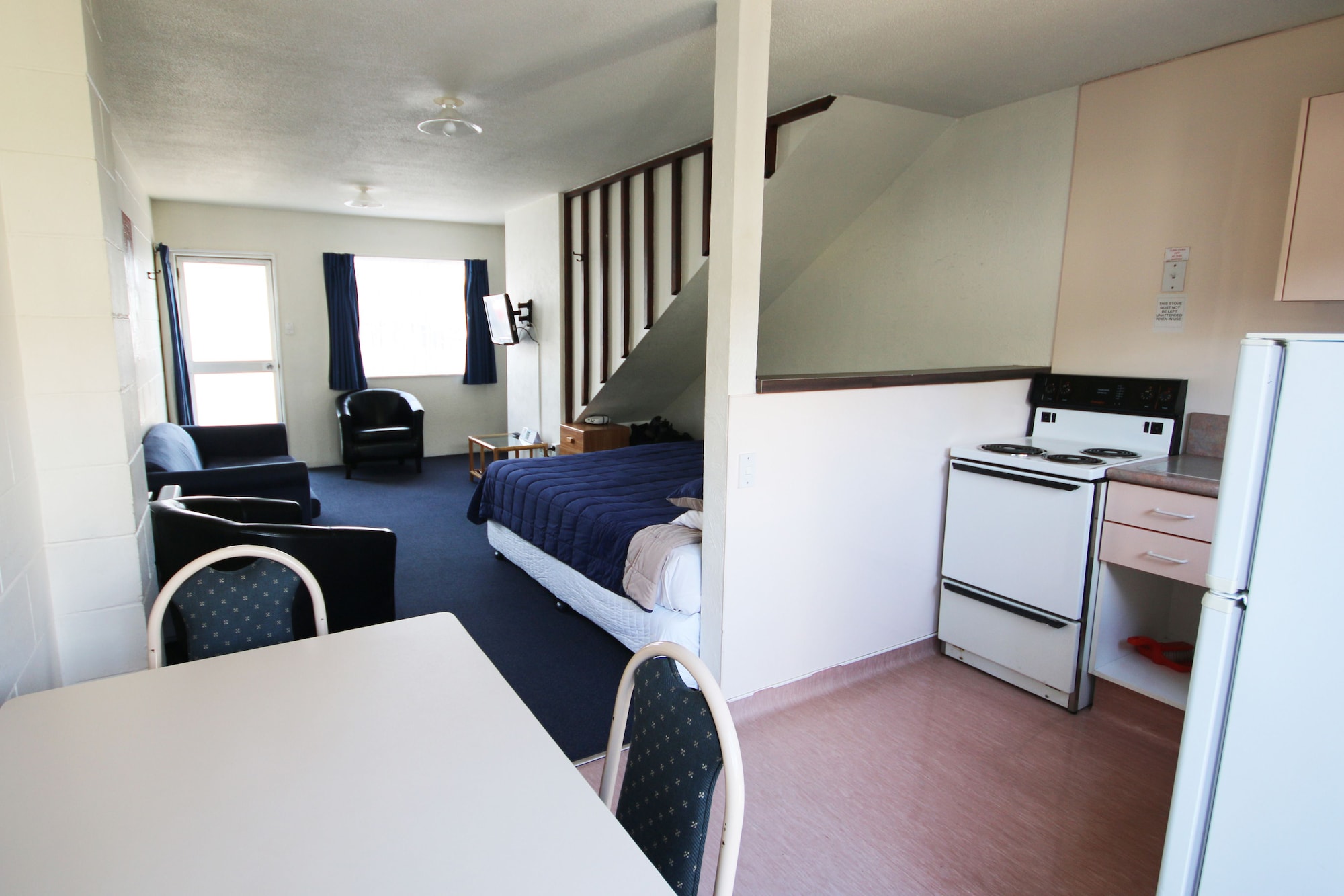 家庭套房， 2 间卧室， 无烟房， 厨房 （Family Units）